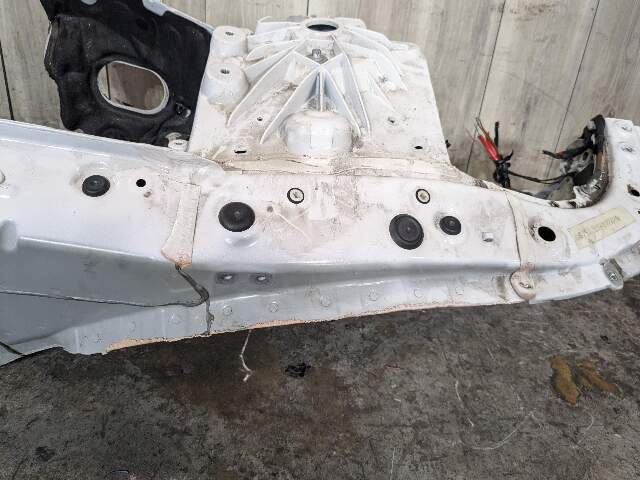 OEM BMW G30 530 540 M550 Front Right Passenger Apron CUT Supporting Strut