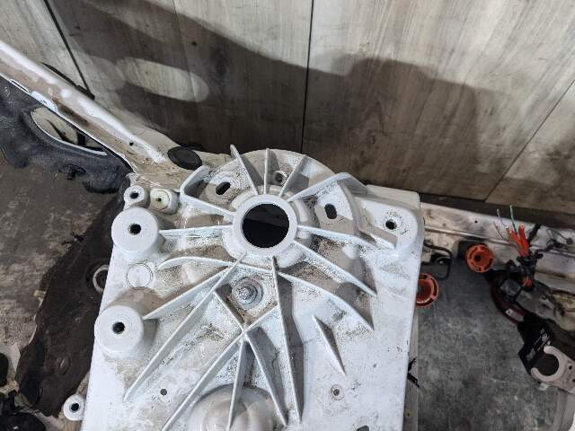 OEM BMW G30 530 540 M550 Front Right Passenger Apron CUT Supporting Strut