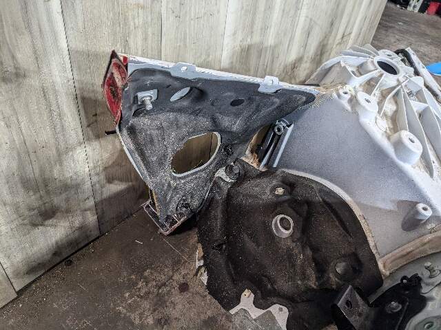 OEM BMW G30 530 540 M550 Front Right Passenger Apron CUT Supporting Strut