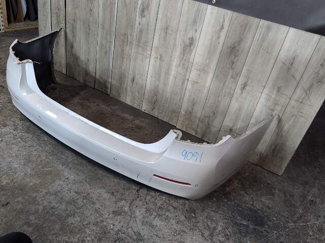 20-23 OEM BMW G30 540 Rear Bumper Cover COMPLETE White A96