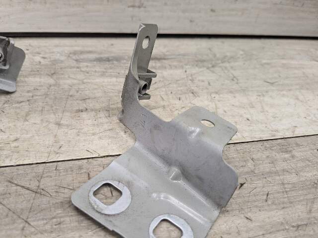 09-15 OEM BMW F01 F02 Front Left Driver Side Fender Bracket Wing Holder SET