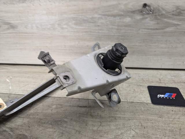 09-15 OEM BMW F01 F02 Front Left Driver Side Fender Bracket Wing Holder SET