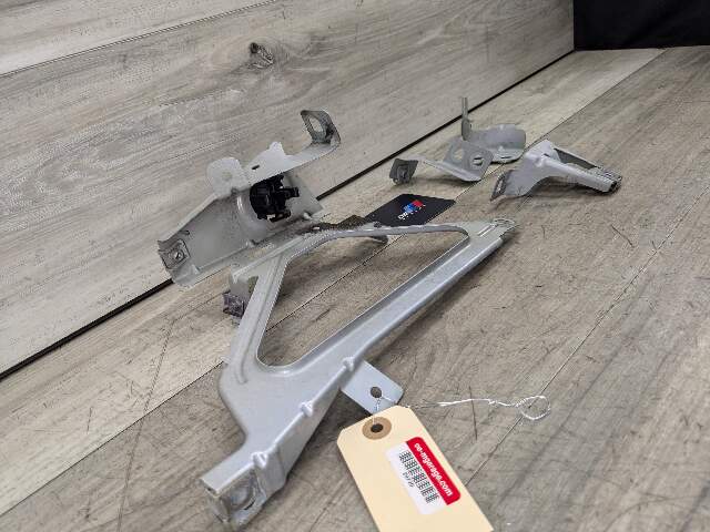09-15 OEM BMW F01 F02 Front Left Driver Side Fender Bracket Wing Holder SET