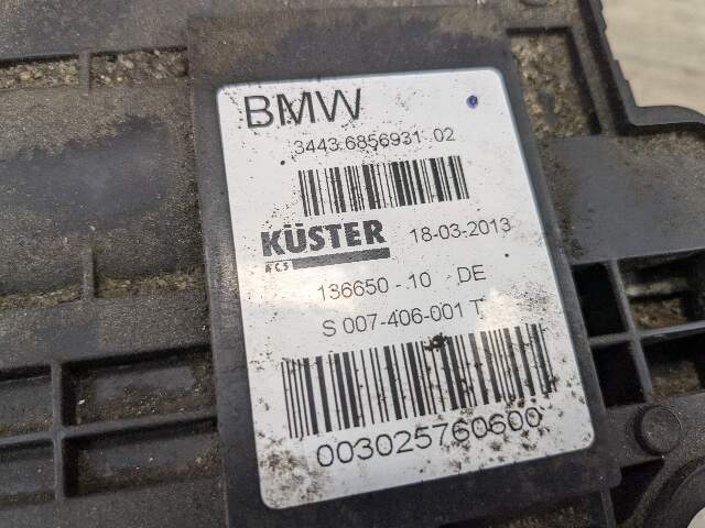 09-15 OEM BMW F01 F02 740 750 Emergency Parking Brake Actuator Unit Motor