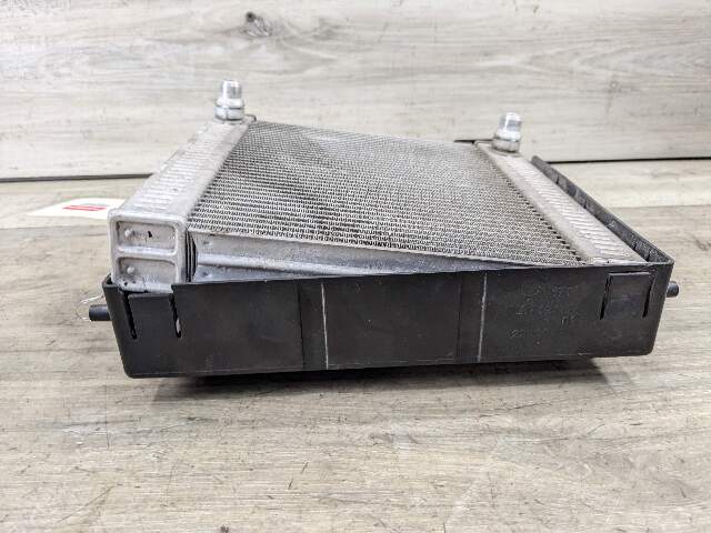 18-24 OEM BMW G12 G14 G16 G30 F90 F93 M5 M8 Second Auxiliary Coolant Radiator