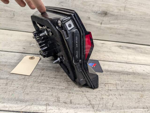 21-23 OEM BMW G30 530 540 M550 Right Passenger Side LED Inner Stop Tail Light