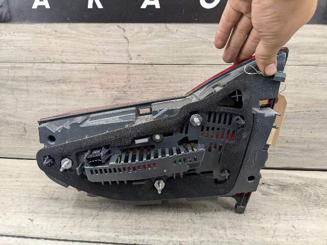 16-19 OEM BMW G11 G12 740 750 Rear Left Driver Side LED Inner Stop Tail Light