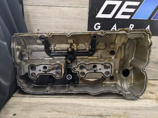OEM BMW F10 F85 G12 550 750 N63TU S63R Engine Right Passenger Head Valve Cover