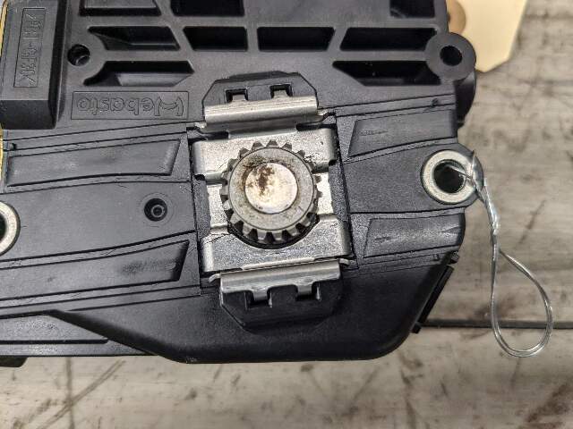 16-20 OEM BMW G12 740 750 M760 Upper SUNROOF Moon Roof Motor Unit