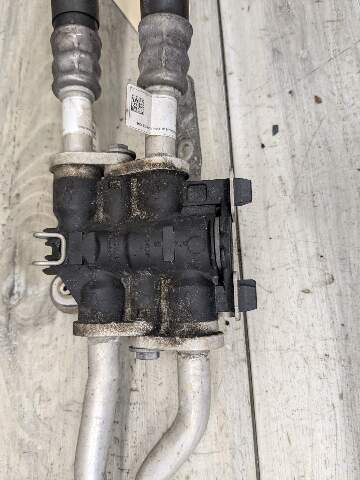 16-19 OEM BMW G30 F90 G11 G12 AT Transmission Oil Cooler Line Return Flow