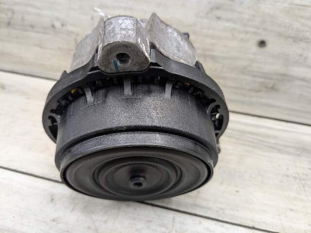 OEM BMW G12 G30 540 640 740 840 Engine B58 Right Passenger Motor Mount Support