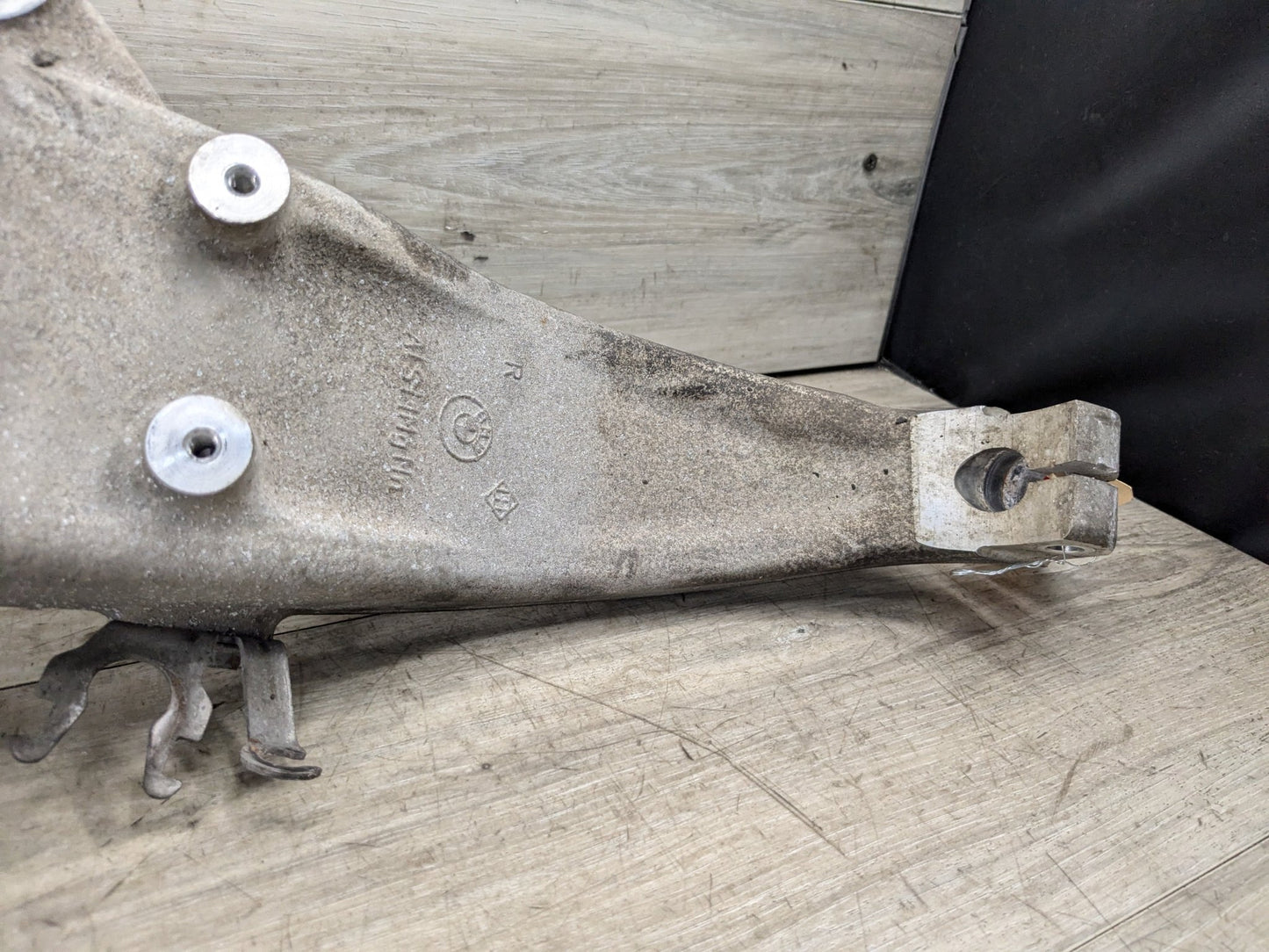OEM BMW G12 740 750 AWD Front Right Passenger Hub Spindle Knuckle Wheel Bearing