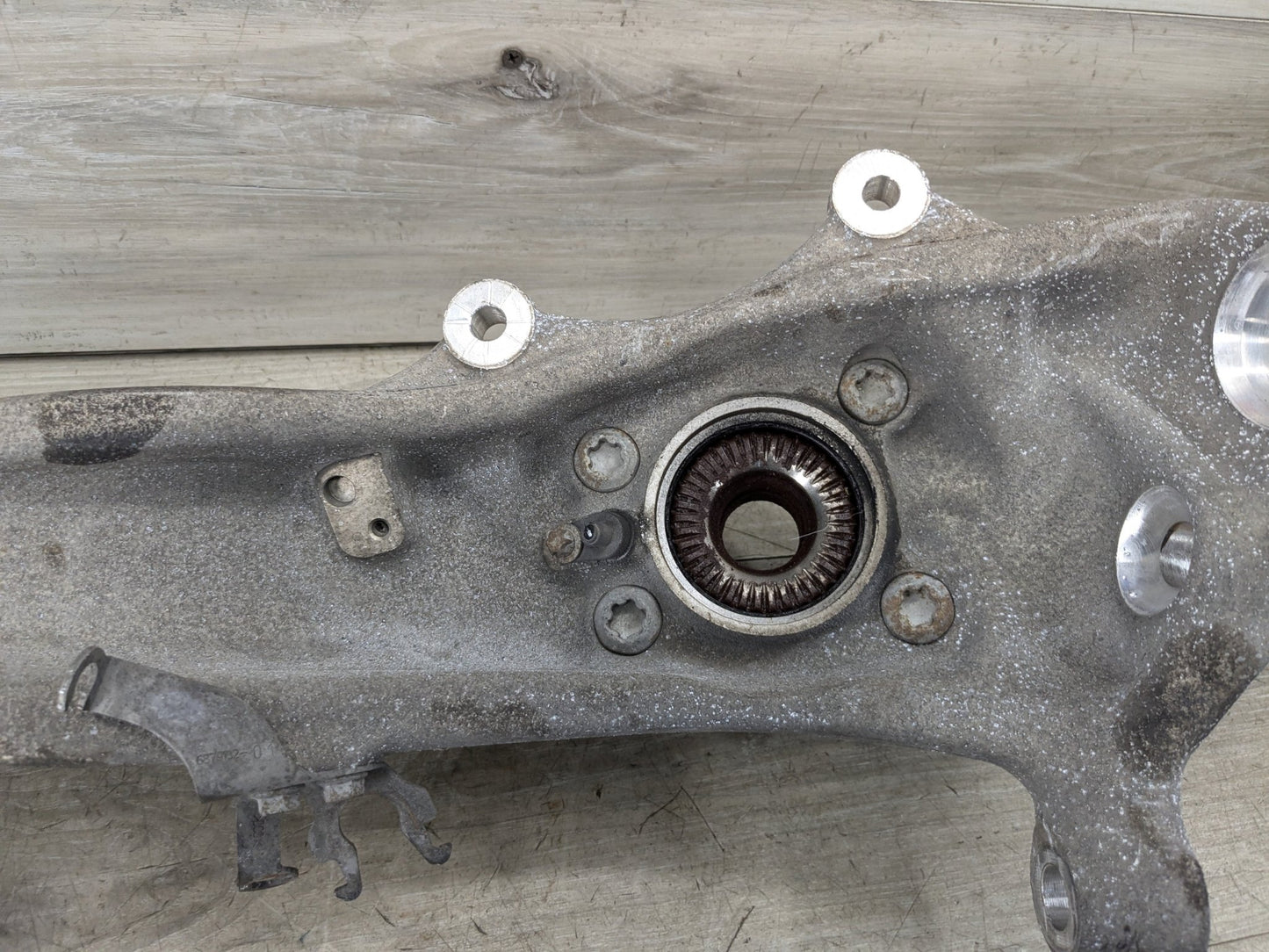 OEM BMW G12 740 750 AWD Front Right Passenger Hub Spindle Knuckle Wheel Bearing