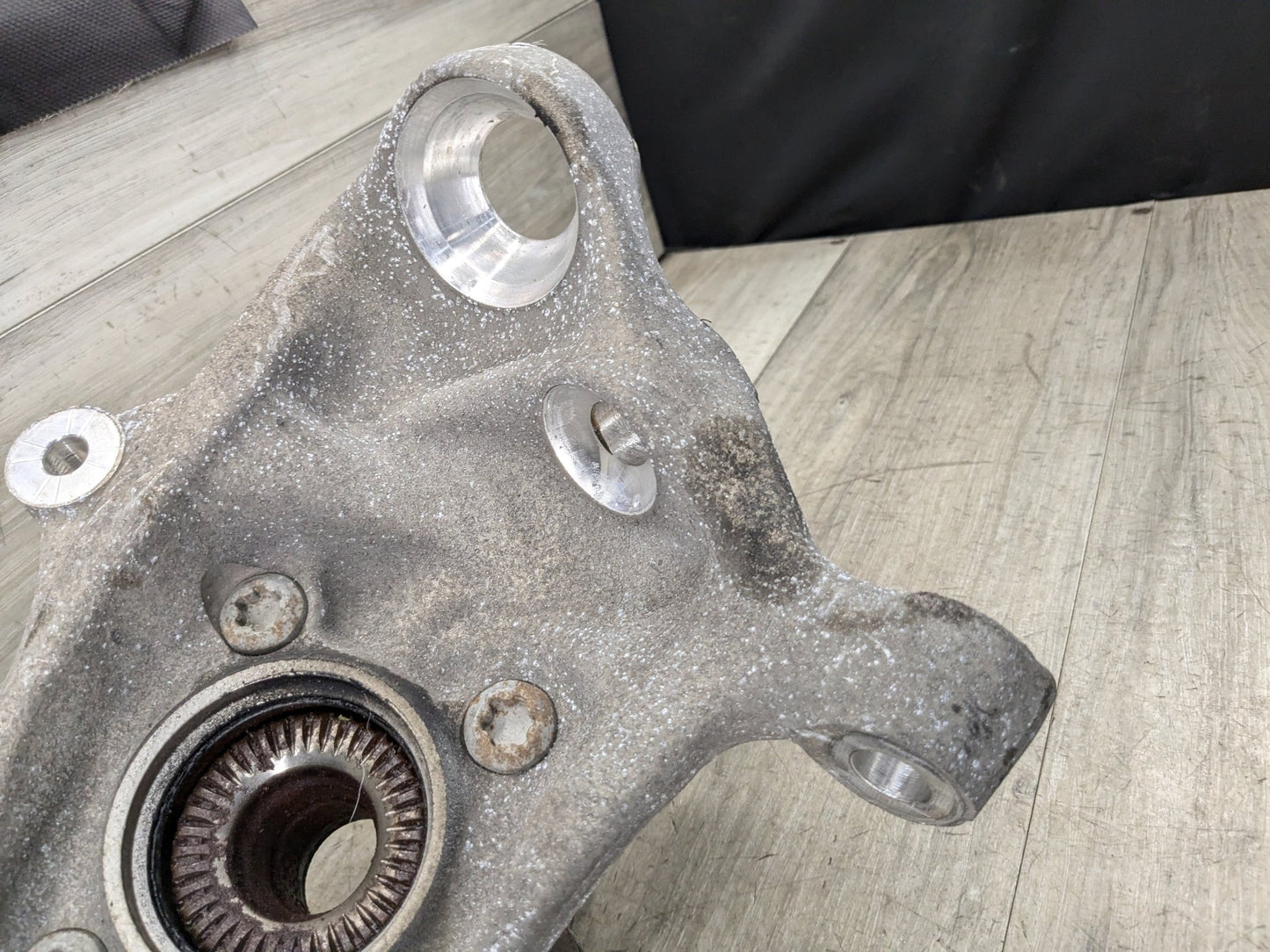 OEM BMW G12 740 750 AWD Front Right Passenger Hub Spindle Knuckle Wheel Bearing