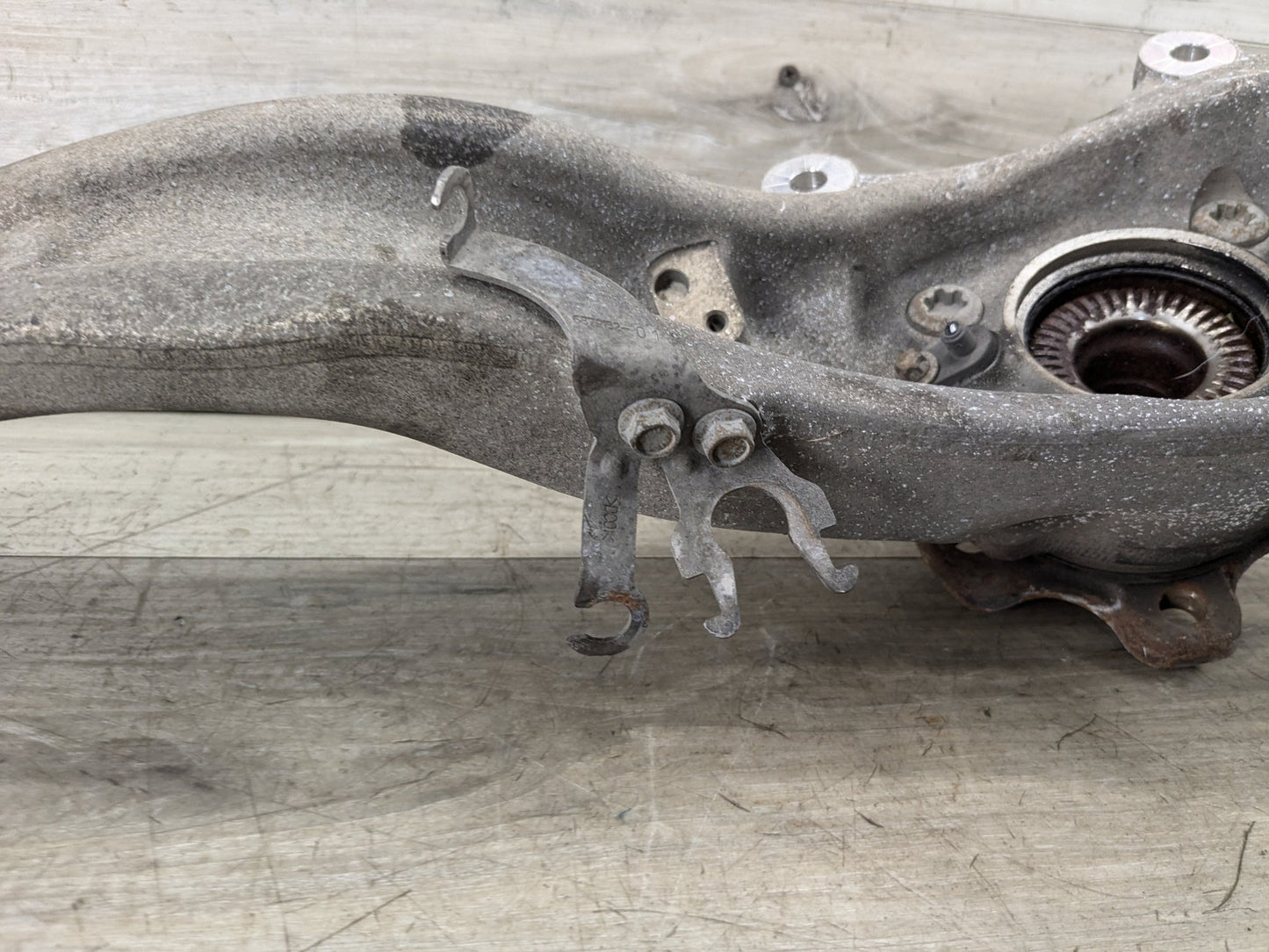 OEM BMW G12 740 750 AWD Front Right Passenger Hub Spindle Knuckle Wheel Bearing