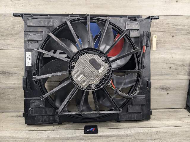 OEM BMW G12 740 750 G30 530 Engine Radiator Cooling Fan Shroud Motor 850W