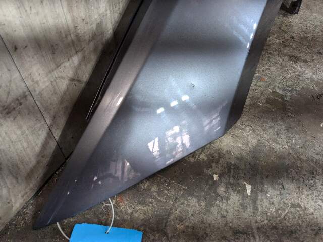 *NOTE* 08-13 OEM BMW E82 E88 128 135 Right Passenger Side Fender Panel Gray B39