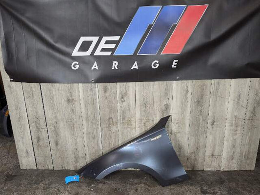 *NOTE* 08-13 OEM BMW E82 E88 128 135 Right Passenger Side Fender Panel Gray B39