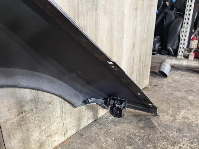 SCRATCHES* NOTE* 07-13 OEM BMW E92 E93 328 335 Left Driver Side Fender Panel
