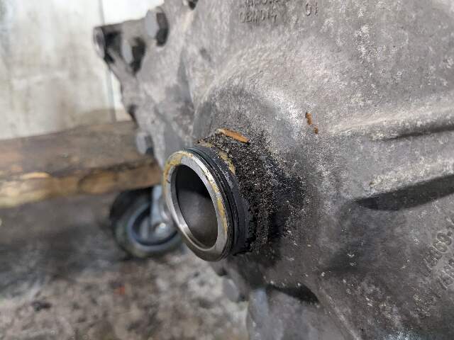 11-13 OEM BMW E70 E72 X5 X6 LCI Front Differential Axle Carrier 3.64 123k DIESEL