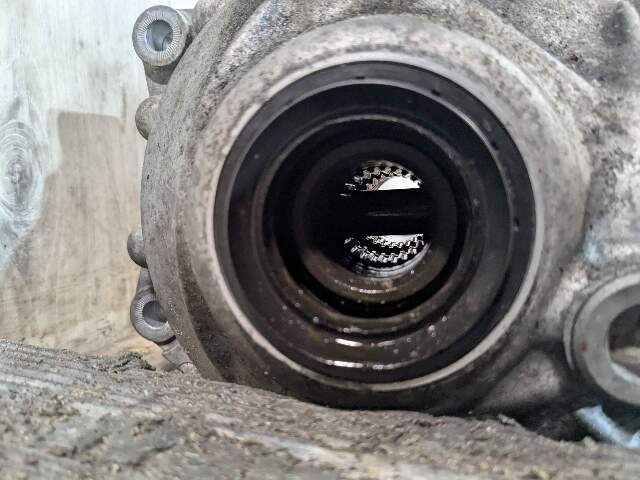 11-13 OEM BMW E70 E72 X5 X6 LCI Front Differential Axle Carrier 3.64 123k DIESEL