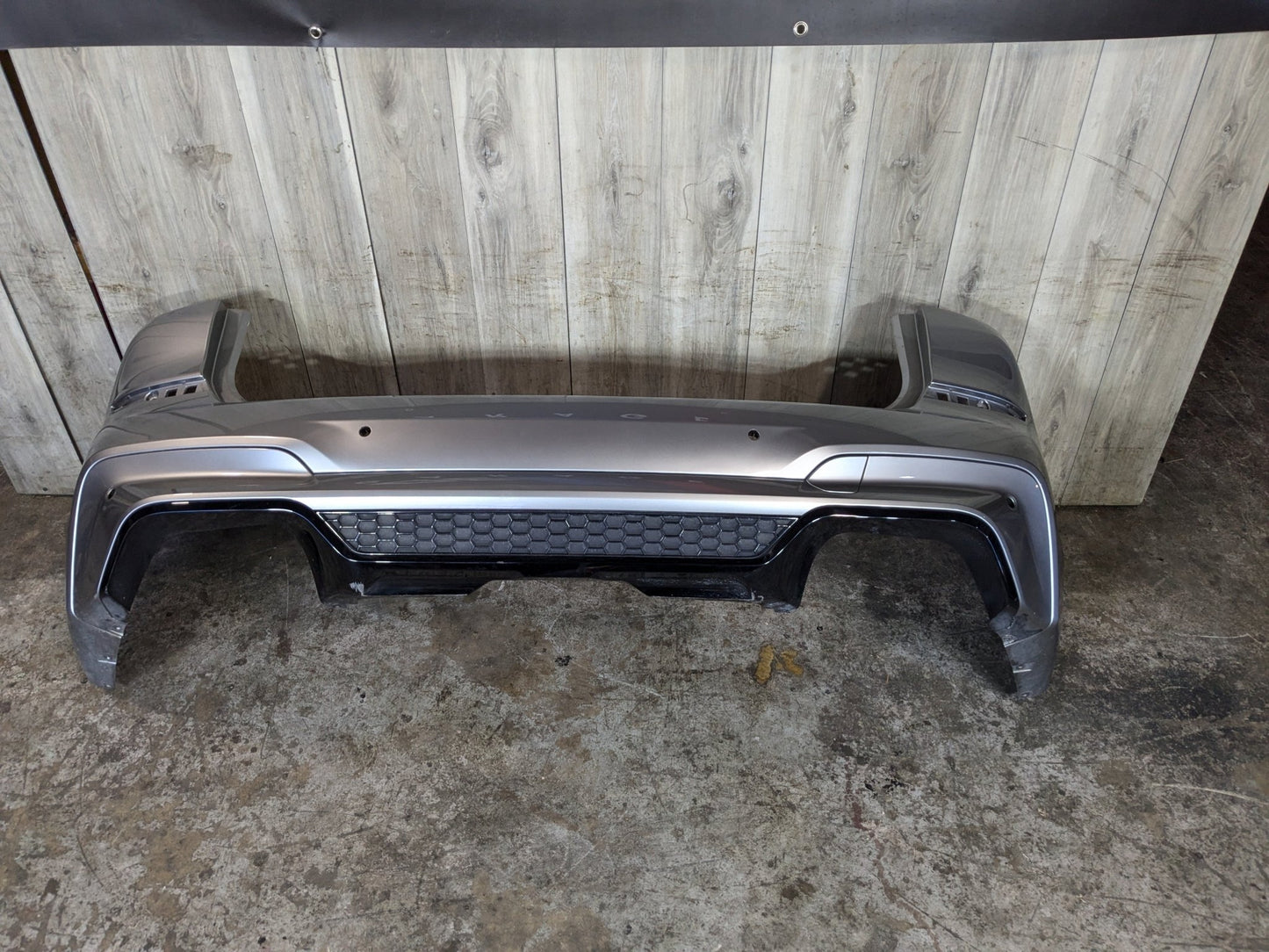 *NOTE* 20-24 OEM BMW F97 X3M Rear Bumper Cover Assembly + Diffuser Gray C28