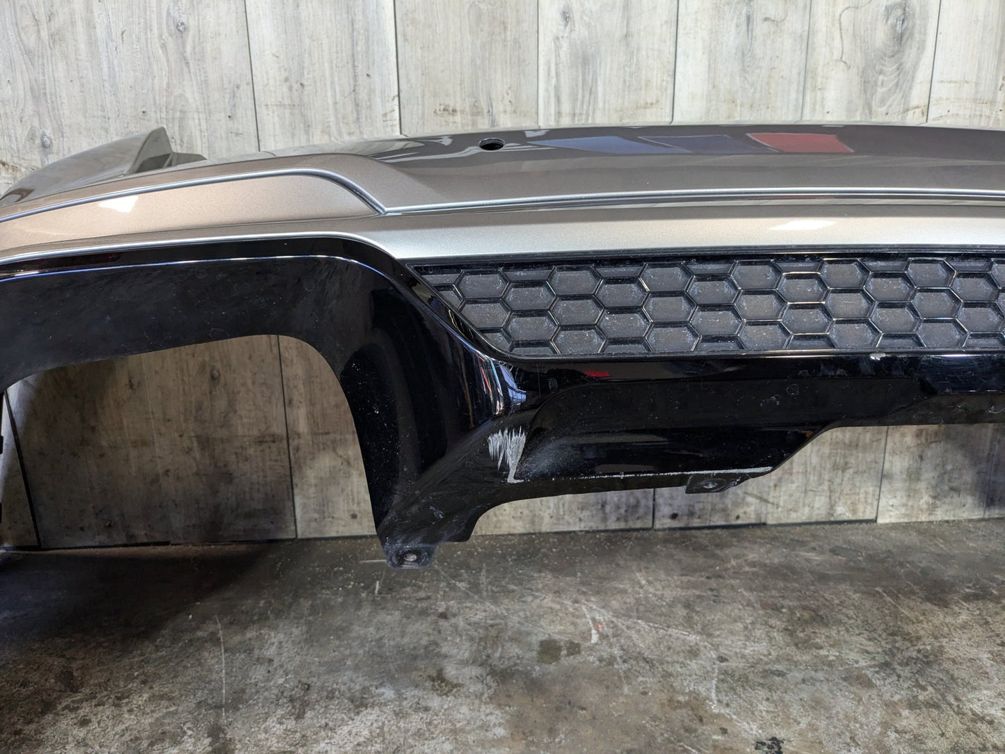 *NOTE* 20-24 OEM BMW F97 X3M Rear Bumper Cover Assembly + Diffuser Gray C28