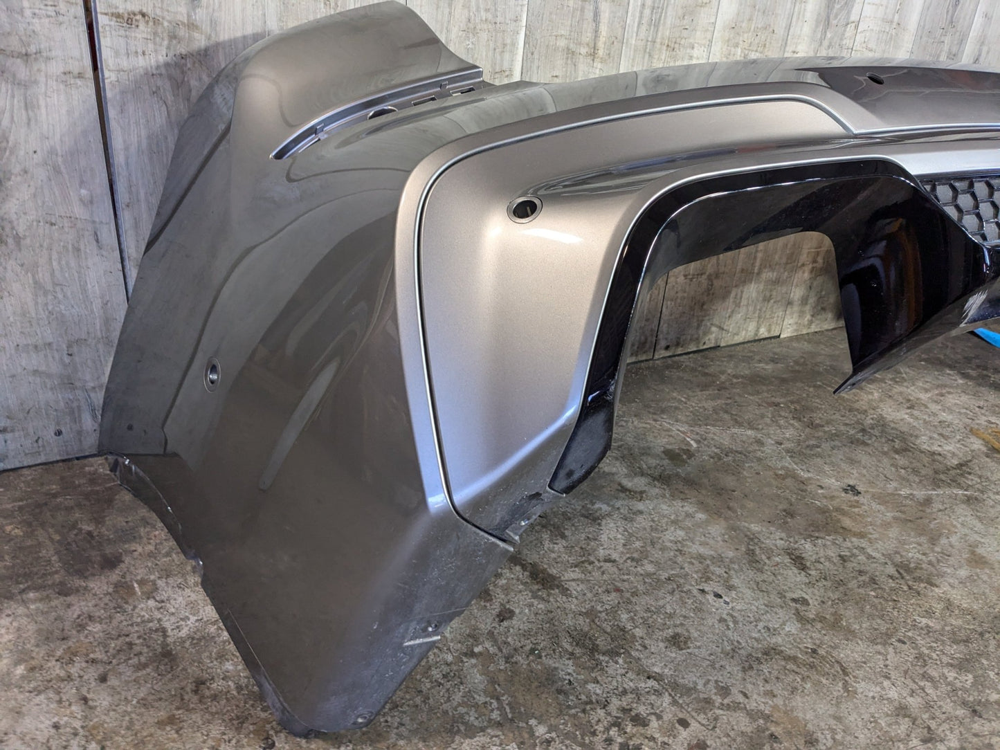 *NOTE* 20-24 OEM BMW F97 X3M Rear Bumper Cover Assembly + Diffuser Gray C28