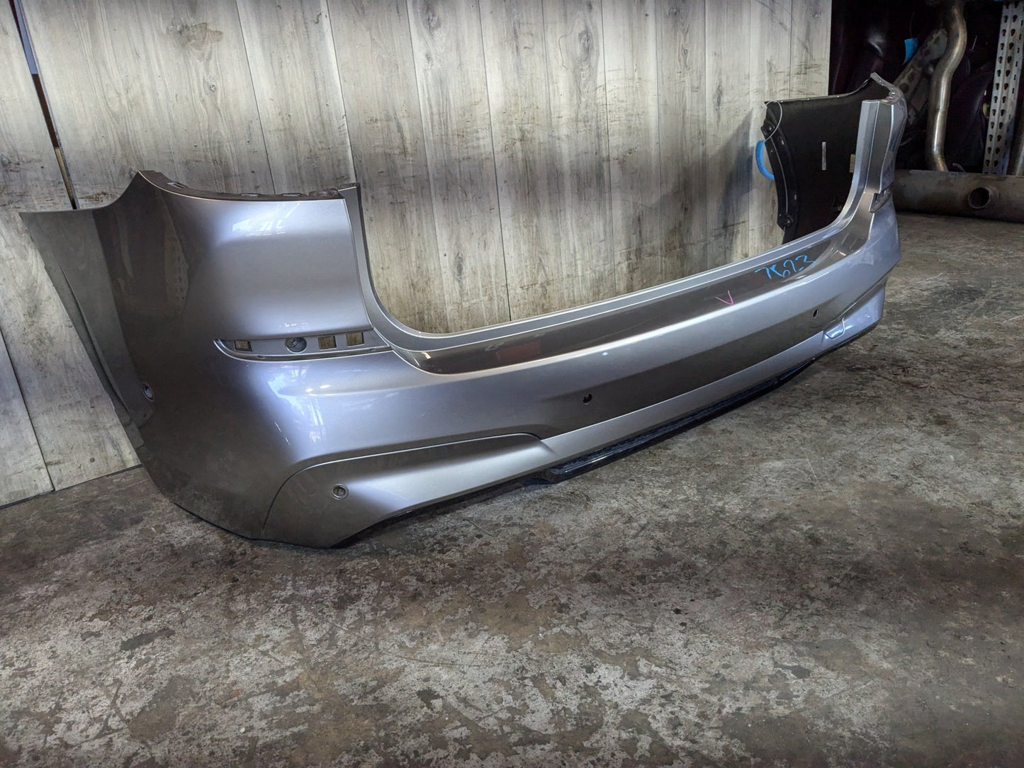 *NOTE* 20-24 OEM BMW F97 X3M Rear Bumper Cover Assembly + Diffuser Gray C28
