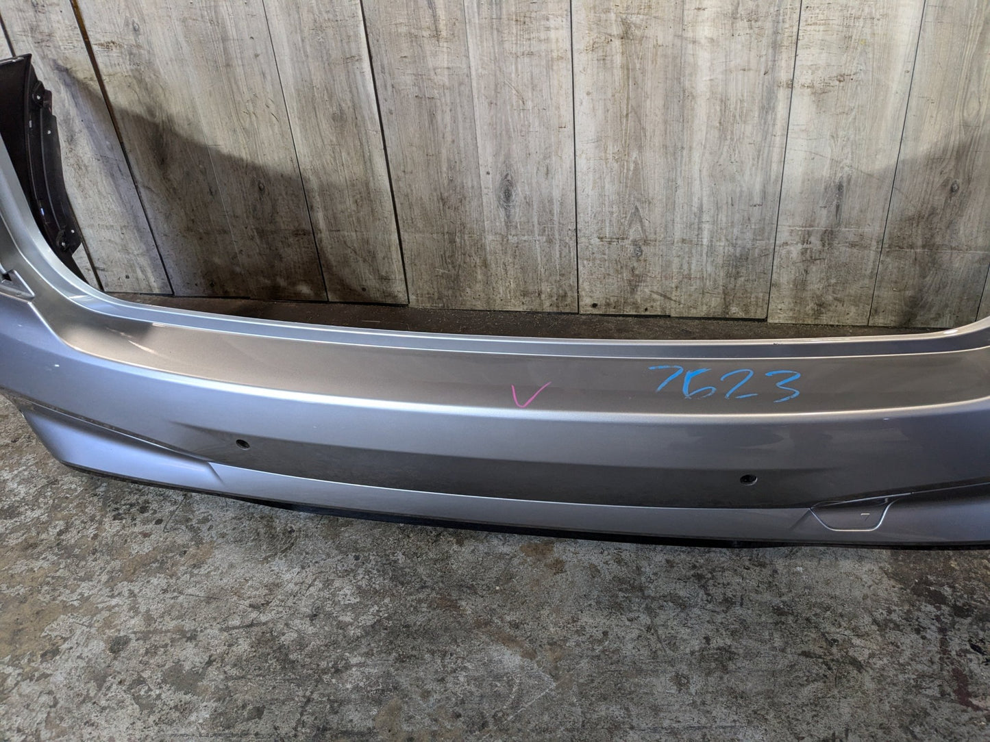 *NOTE* 20-24 OEM BMW F97 X3M Rear Bumper Cover Assembly + Diffuser Gray C28