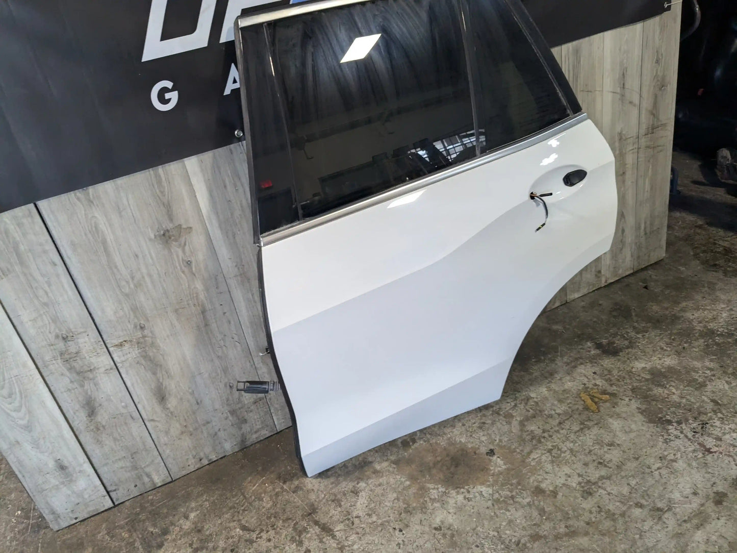19-23 OEM BMW G05 X5 Rear Left Driver Side Door Shell Panel White 300
