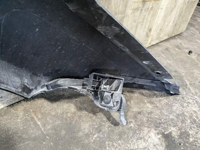 *TAB BROKEN* 07-13 OEM BMW E92 E93 328 335 Left Driver Side Fender Panel Black