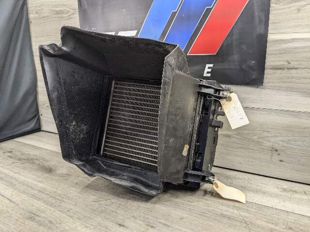 *10-14 OEM BMW E70 E71 X5M X6M Engine S63 Oil Cooler Assembly w/ Bracket