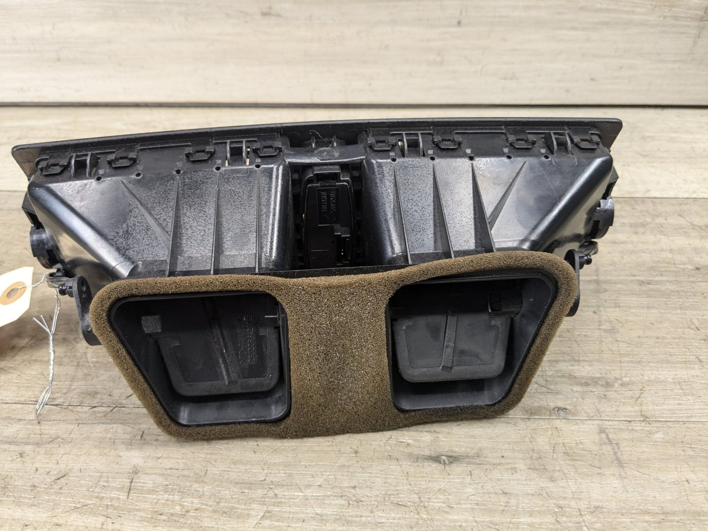 08-13 OEM BMW E82 E88 135 128 Central Dash AC Air Vent Hazard Light