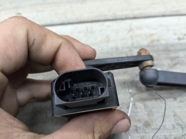 OEM BMW F30 F80 G30 G20 M3 Fronr Rear Left Right Suspension Height Level Sensor