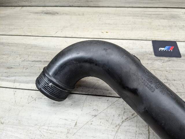 06-13 OEM BMW E82 E88 E90 E92 E93 135 335 Charge Air Induction Tract Pipe Hose