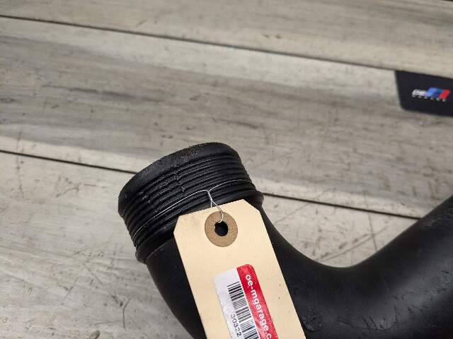 06-13 OEM BMW E82 E88 E90 E92 E93 135 335 Charge Air Induction Tract Pipe Hose