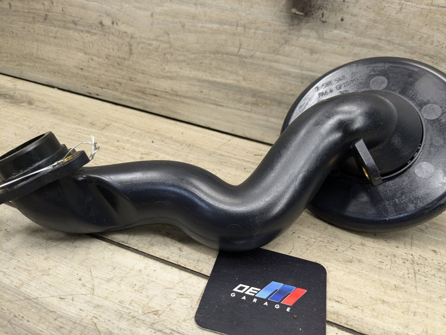 07-14 OEM BMW E70 E71 X5M X6M Engine S63 Oil Filler Neck w/ Cap