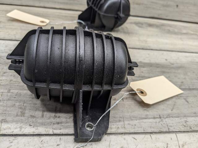 OEM BMW E70 E71 X5M X6M Engine S63 Turbo Charger Vacuum Tank Reservoir SET