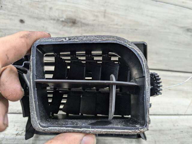 07-14 OEM BMW E70 E71 X5 X6 X5M X6M Right Passenger AC Air Vent Dash Grille