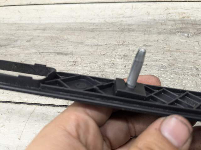 *06-13 OEM BMW E90 E92 E93 328 335 M3 Cup Holder Decor Bezel Strip Trim Black