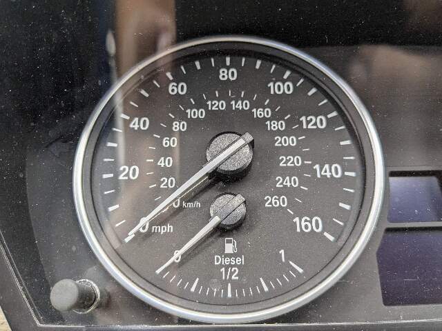 09-11 OEM BMW E70 E71 X5 X6 DIESEL Speedometer Instrument Gauge Cluster
