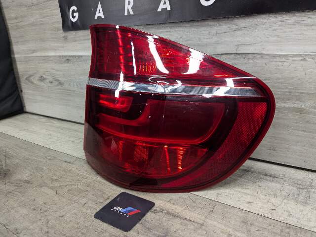 11-13 OEM BMW E70 X5 LCI Rear Right Passenger Side Outer Tail Light