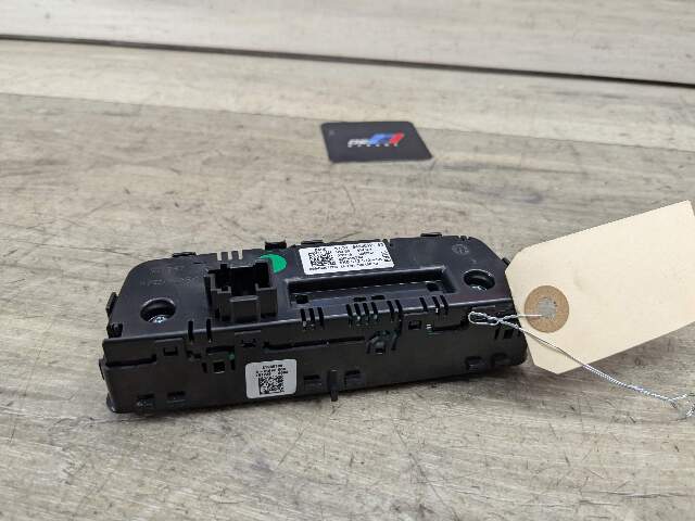 OEM BMW G20 G22 G23 G26 G80 G82 G83 Rear AC Air Climate Control Switch Module