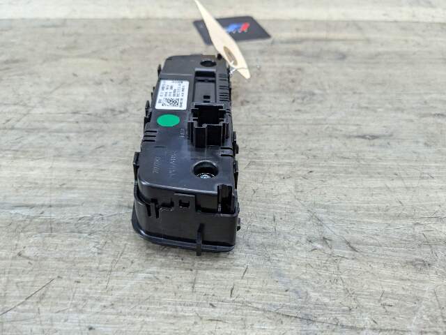 OEM BMW G20 G22 G23 G26 G80 G82 G83 Rear AC Air Climate Control Switch Module