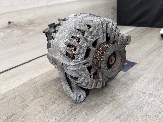 09-13 OEM BMW E70 X5 E90 335d Diesel Engine M57Y Alternator Generator 220A