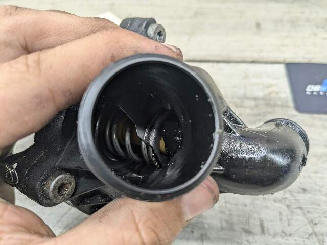 WAHLER BMW E70 E90 E92 E93 LCI Engine N55 Water Coolant Thermostat Housing