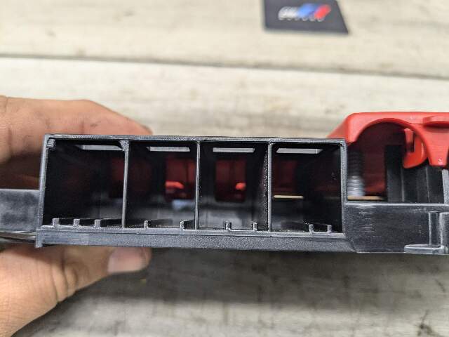 OEM BMW G20 G26 G80 330 M340 Positive Battery Junction Terminal Control Fuse Box