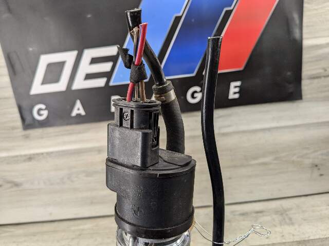 OEM BMW E70 X5 Diesel Engine M57Y Fuel Filter Directional Regulator Cartridge