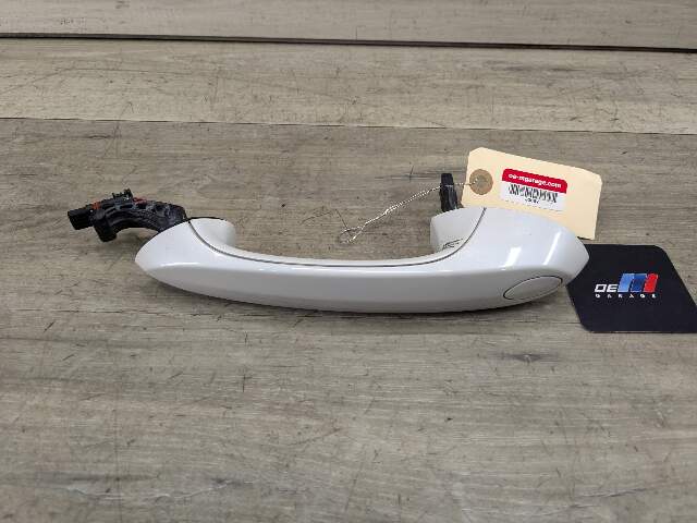 OEM BMW G30 530 540 M550 F90 M5 FRONT Left Driver Door Handle COMFORT ACCESS